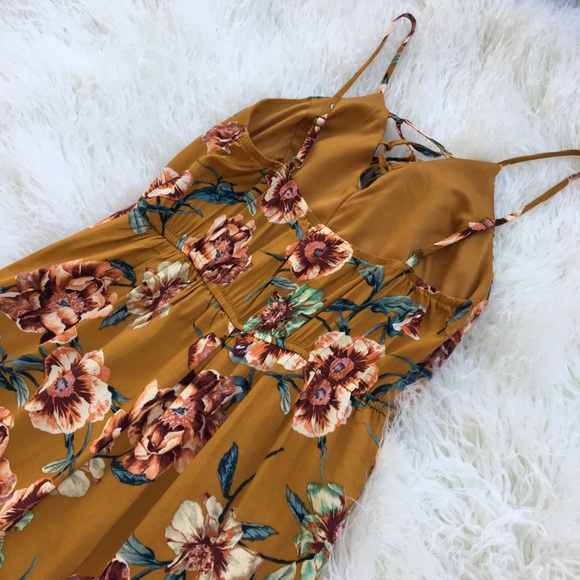 Slit Front Maxi Dress with Pretty Ruffle Detail - Picture 6 of 8